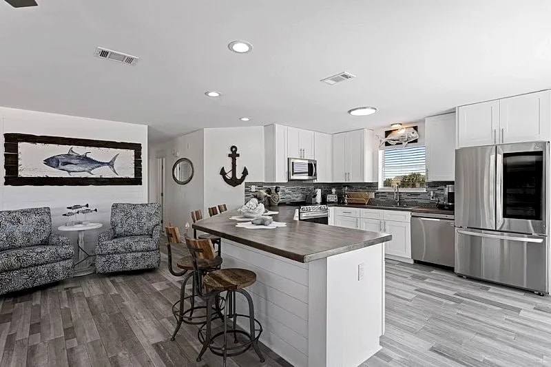 The White Pearl | AMAZING Beach & Harbor Views | Heated Pool | Water Taxi in Destin, Florida, United States — photo 4