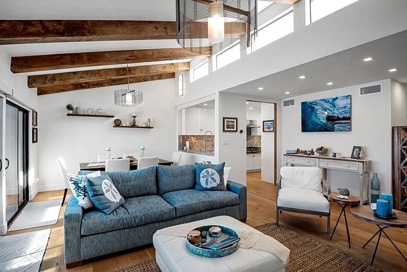 Designer Chic Hollywood Riviera Townhome with Pool, A/C & Prime Location - SCVR in Redondo Beach, California, United States — photo 3