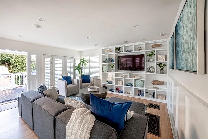 Coastal Charm & Ocean Views – Stylish 3-Bed Beach Pad in North Hermosa Beach in Hermosa Beach, California, United States — photo 2