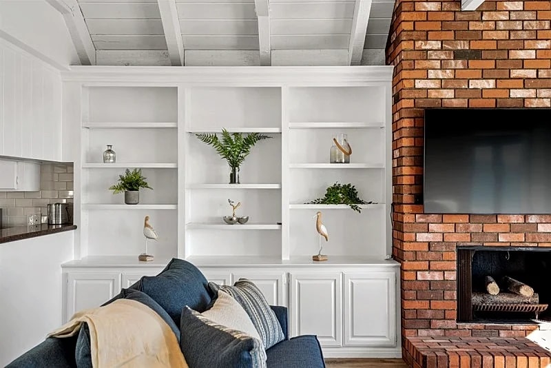 Manhattan Beachfront Bliss – Stylish Ocean View Duplex Just Steps from the Sand! in Manhattan Beach, California, United States — photo 5