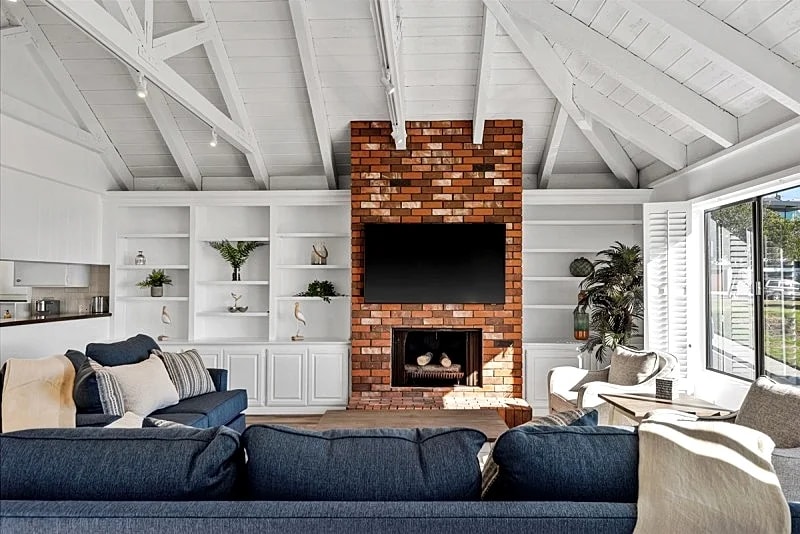 Manhattan Beachfront Bliss – Stylish Ocean View Duplex Just Steps from the Sand! in Manhattan Beach, California, United States — photo 3