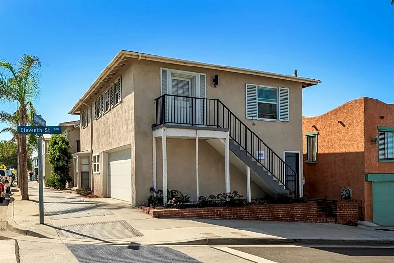 Live the Good Life by the Beach, Stylish 2-Bed Home in Downtown Manhattan Beach in Manhattan Beach, California, United States — photo 4