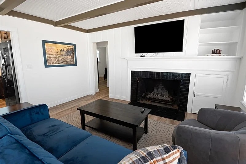 Live the Good Life by the Beach, Stylish 2-Bed Home in Downtown Manhattan Beach in Manhattan Beach, California, United States — photo 5