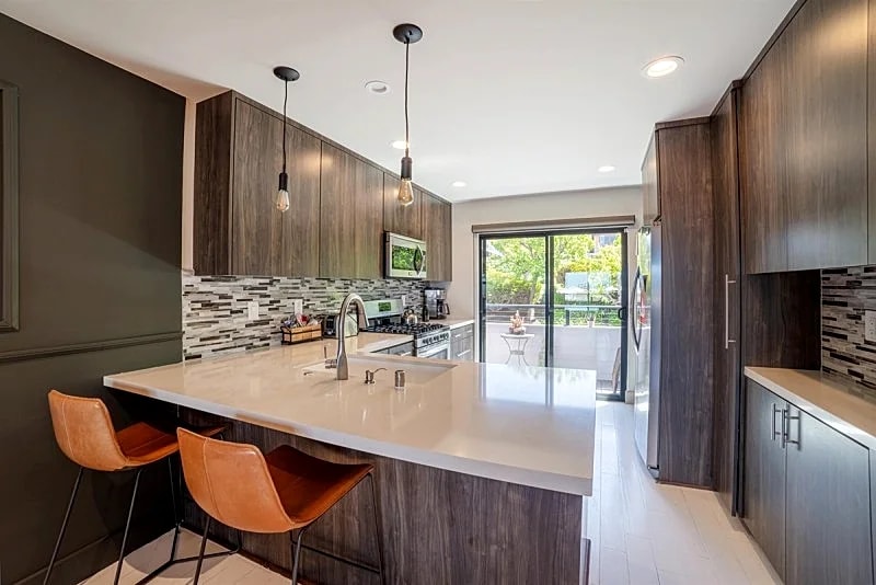 Elegant Ocean View Townhome in the Heart of Hollywood Riviera, Near Redondo Beach in Redondo Beach, California, United States — photo 3