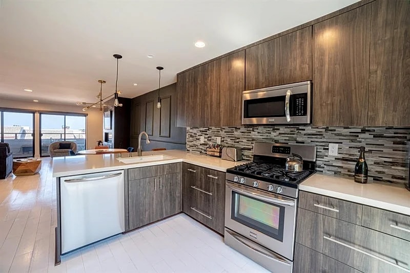 Elegant Ocean View Townhome in the Heart of Hollywood Riviera, Near Redondo Beach in Redondo Beach, California, United States — photo 5