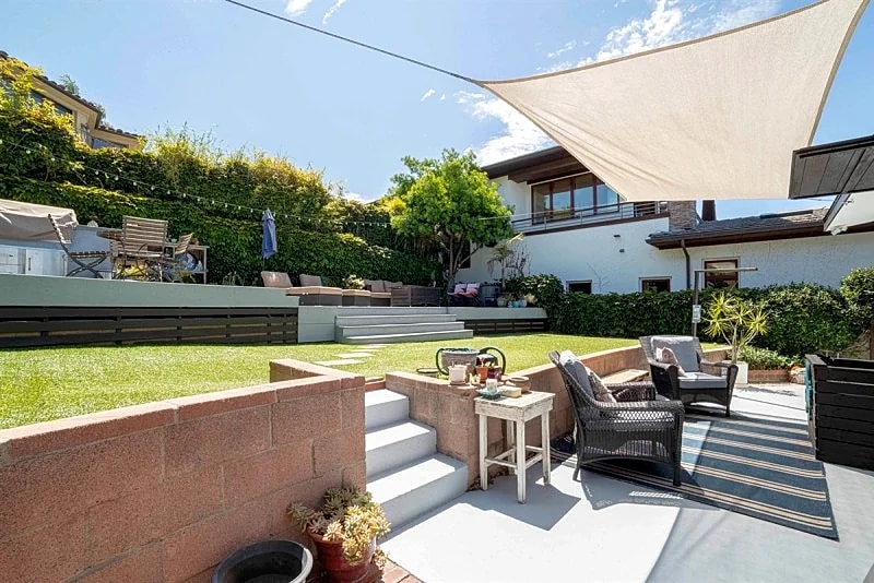 Manhattan Beach Hill Section Oasis, Ocean Views & Breathtaking Sunsets - SCVR in Manhattan Beach, California, United States — photo 3