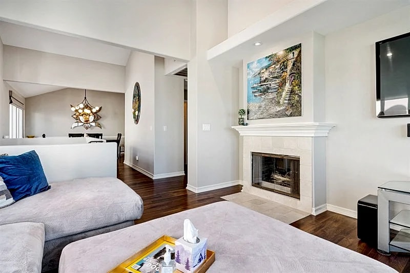 Oceanview Redondo Beach Townhome, Perfect Coastal Retreat with BBQ & Seating in Redondo Beach, California, United States — photo 5