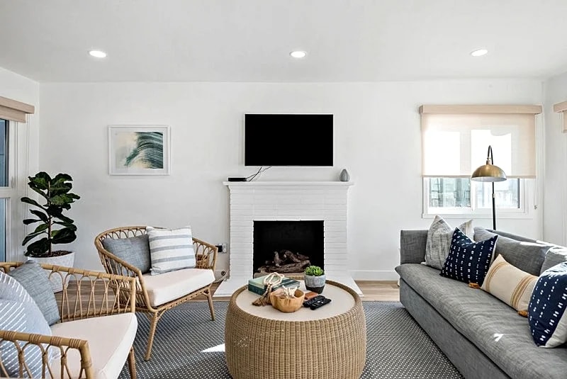 609 Gertruda Beautifully Remodeled 2-Bedroom 2-Bath Home In South Redondo Beach in Redondo Beach, California, United States — photo 4