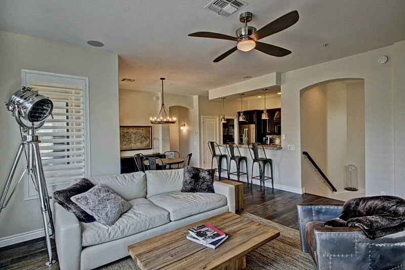 Beautiful RH Furnishings - Custom cabinets with Viking range and refrigerator in Scottsdale, Arizona, United States — photo 3