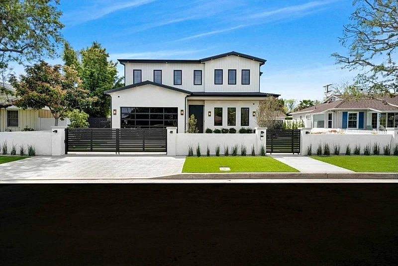 Luxury home w/pool, office n bbq in Los Angeles, California, United States — photo 4