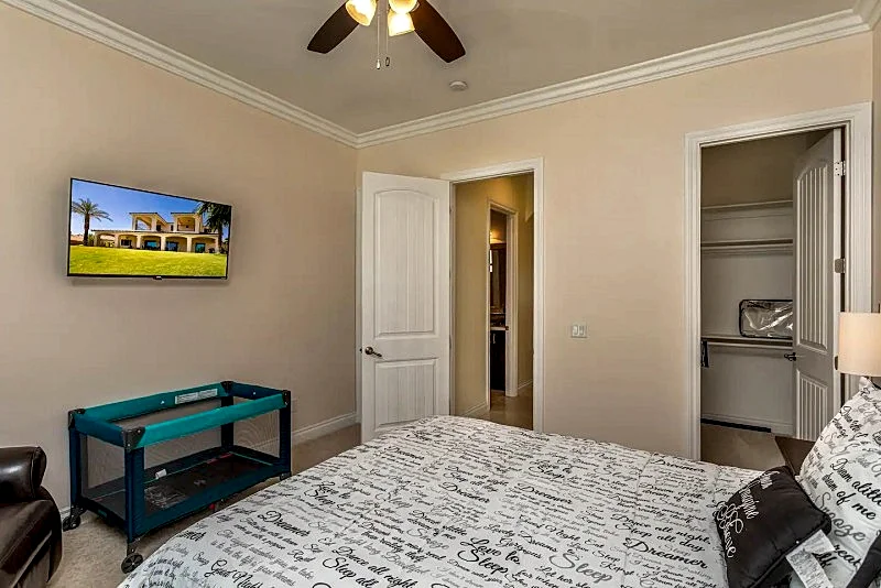 Waterfront Custom Estate with Loading Dock! in Needles, California, United States — photo 4