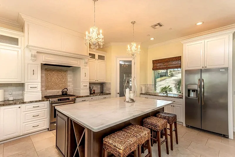 Waterfront Custom Estate with Loading Dock! in Needles, California, United States — photo 3