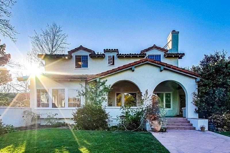 Spanish Style Estate w Historic & Secluded Feel in Los Angeles, California, United States — photo 5