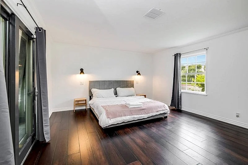 StudioCity Expansive Home w/pool in Los Angeles, California, United States — photo 5