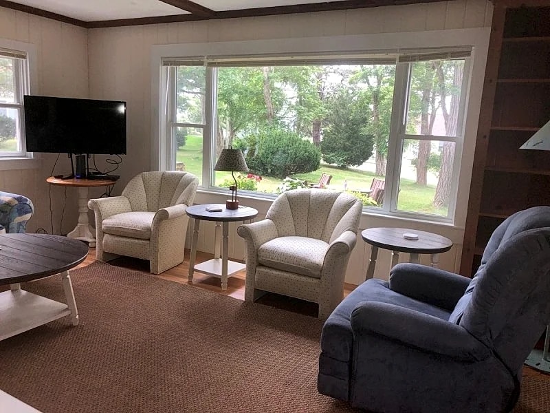Yarmouth Cottage by the Bay - Cape Cod in West Yarmouth, Massachusetts, United States — photo 3