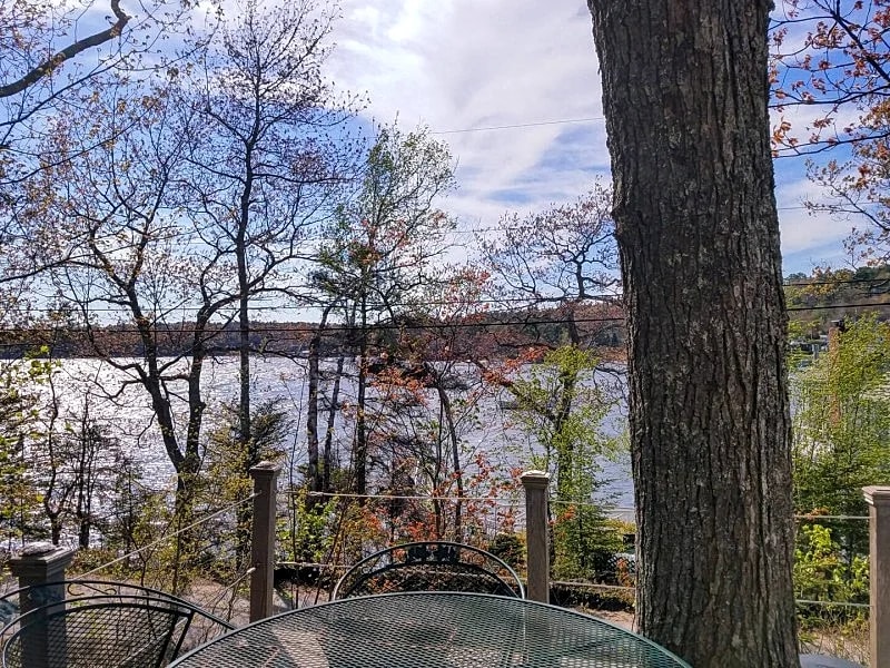 Paradise Cottage, bay views/access, 2BR/2 BA, Wifi in Boothbay Harbor, Maine, United States — photo 4