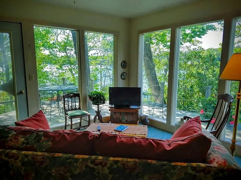 Paradise Cottage, bay views/access, 2BR/2 BA, Wifi in Boothbay Harbor, Maine, United States — photo 3