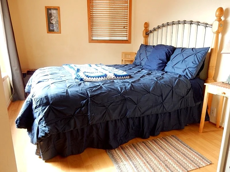 Canyon Creek Cabin - Homer Lakefront Lodging, AK in Homer, Alaska, United States — photo 5