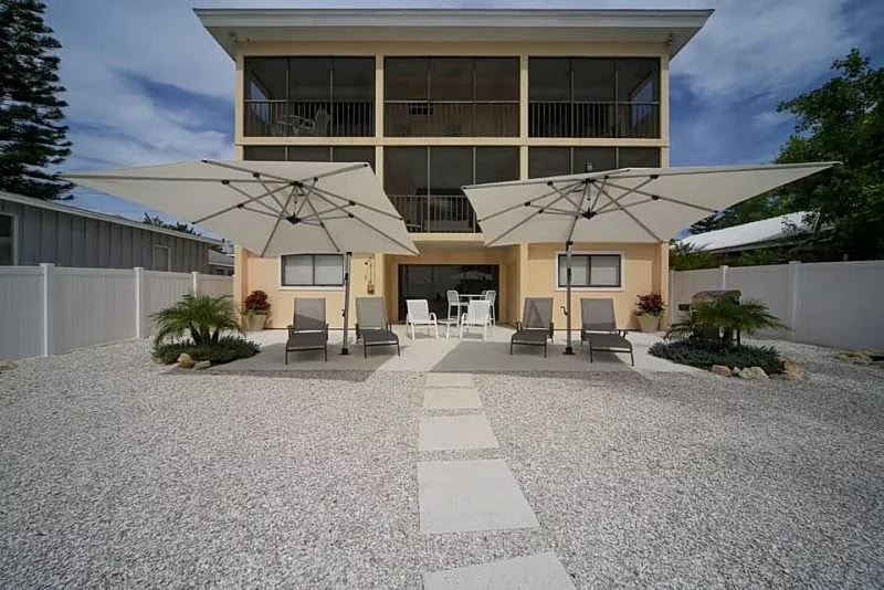 Luxury Siesta Key Beachfront Oasis-STEPS TO WORLD FAMOUS SIESTA KEY SAND in Siesta Key, Florida, United States — photo 2