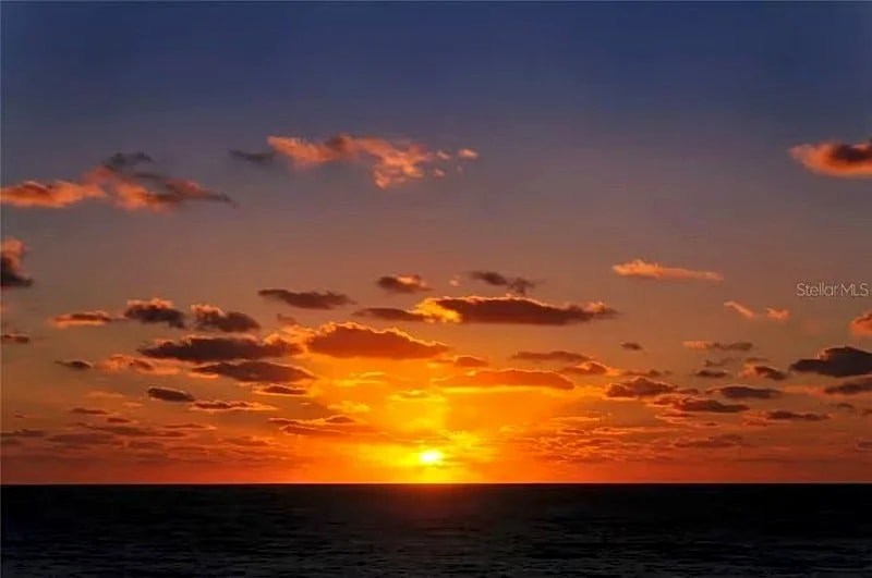 Modern Siesta Key Beach Retreat 3 Bed 2 Bath Gulf and Beach Views with Pool in Siesta Key, Florida, United States — photo 5