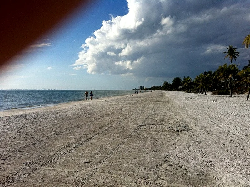 Beach Front/Direct Gulf Facing Condo- bldg C , 1 BDRM King Bed