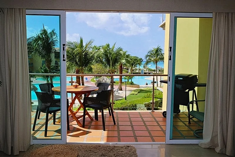 BEACHFRONT- EAGLE BEACH - OCEANIA RESORT - Divine Leisure 2BR condo - BC255 in Oranjestad, Aruba — photo 4