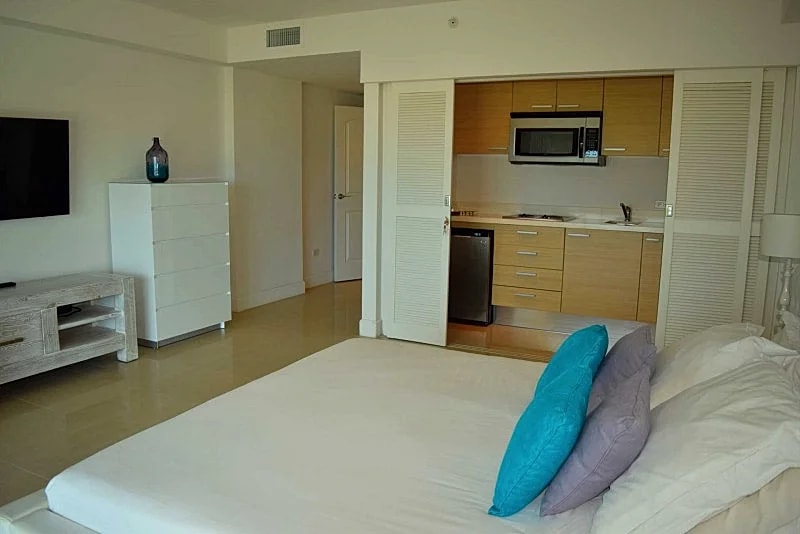 REGAL VIEW TWO-BEDROOM CONDO - BC351-2 | Oceania Deluxe Beachfront Condo resort in Oranjestad, Aruba — photo 2