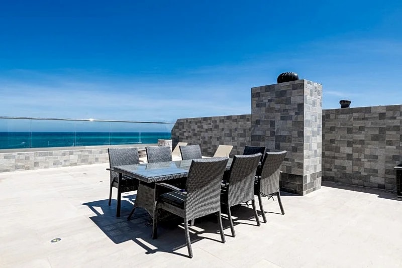 BEACH VIEW - EAGLE BEACH - LEVENT RESORT - Chic View Penthouse 3BR condo - LV603 in Oranjestad, Aruba — photo 4