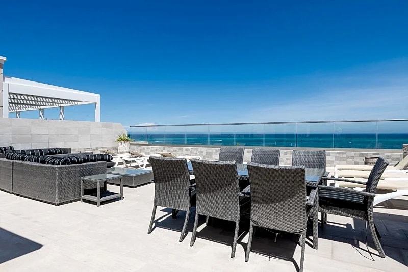 BEACH VIEW - EAGLE BEACH - LEVENT RESORT - Chic View Penthouse 3BR condo - LV603 in Oranjestad, Aruba — photo 5