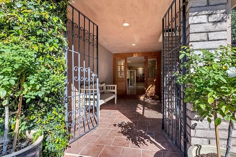 Luxury Sonoma Wine Country Vineyard Home w/ Pool in Sonoma, California, United States — photo 4