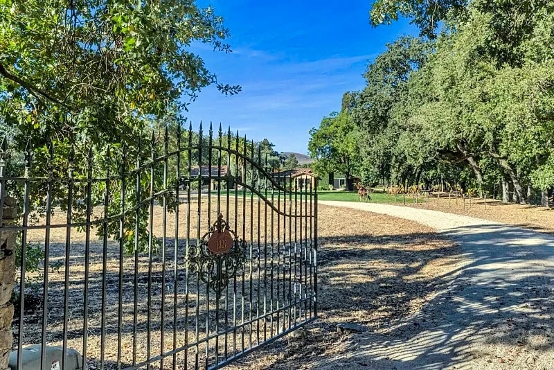 Luxury Sonoma Wine Country Vineyard Home w/ Pool in Sonoma, California, United States — photo 2