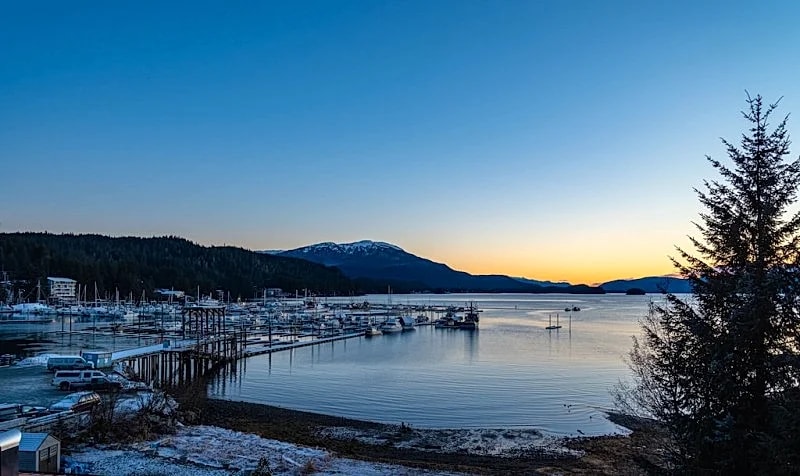 Wall to Wall Ocean & Mountain Views in Juneau, Alaska, United States — photo 4