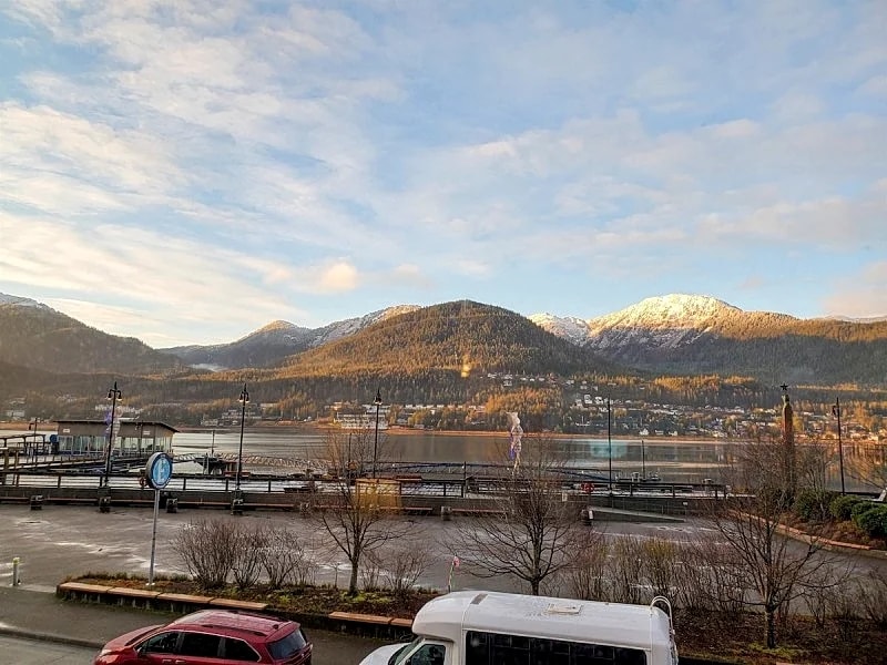 Downtown Juneau Gem: 1BR Apt with Stunning Views! in Juneau, Alaska, United States — photo 5
