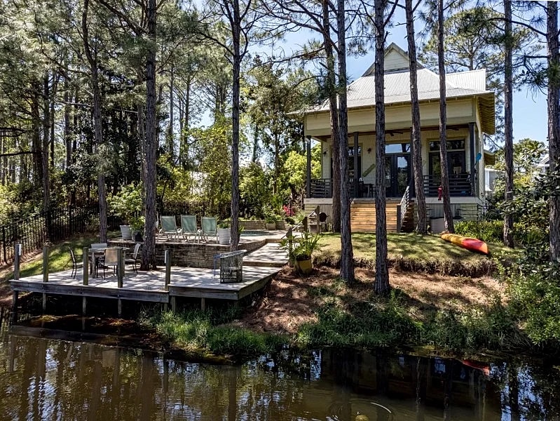 Coastal Lake Cottage in Miramar Beach, Florida, United States — photo 1