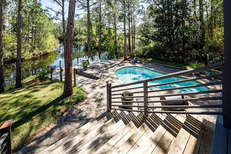 Coastal Lake Cottage in Miramar Beach, Florida, United States — photo 2