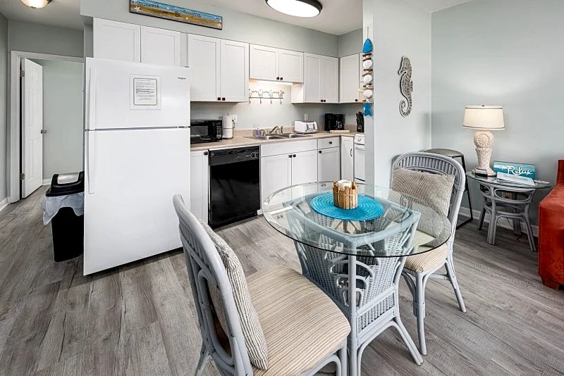 Sandy Pointe 205 in Okaloosa Island, Florida, United States — photo 4