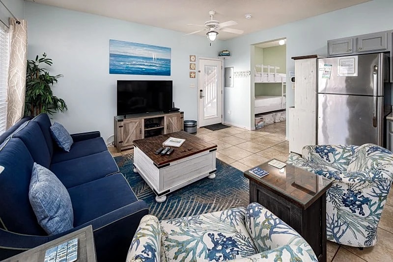 Sunset Cottages 2B in Okaloosa Island, Florida, United States — photo 5