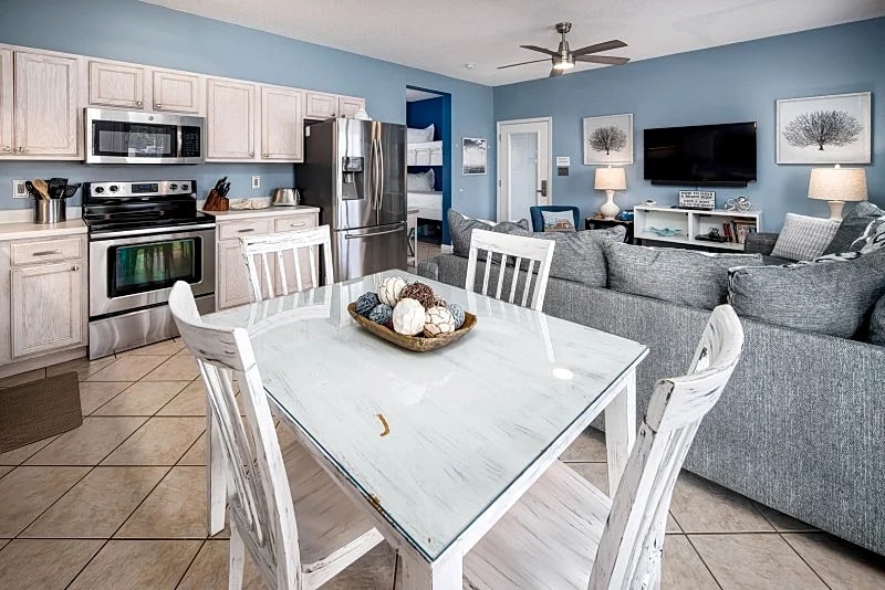 Sunset Cottages 5A in Okaloosa Island, Florida, United States — photo 5