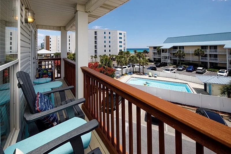 Sunset Cottages 6C in Okaloosa Island, Florida, United States — photo 4