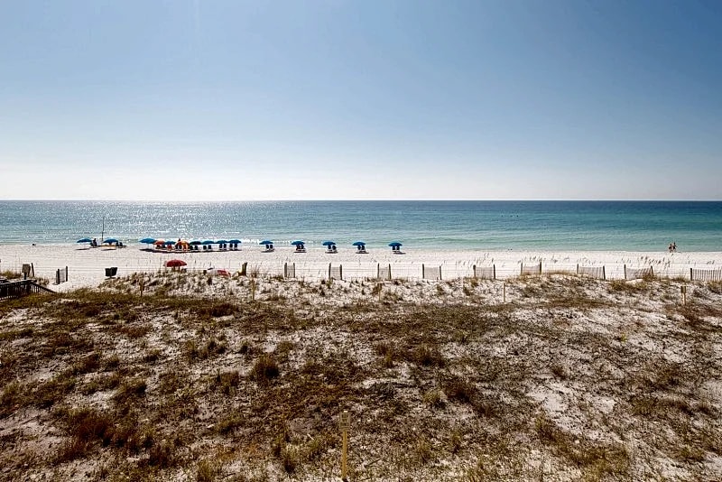 Surf Dweller Unit 309 in Okaloosa Island, Florida, United States — photo 2