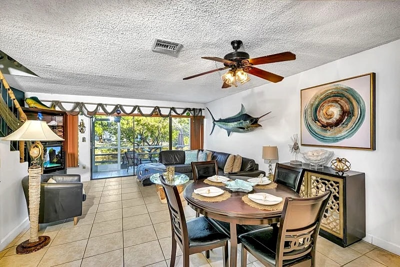Beautiful Lagoon Front Townhome! in Key Largo, Florida, United States — photo 2