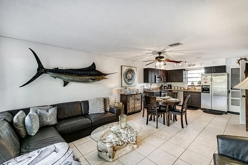 Beautiful Lagoon Front Townhome!