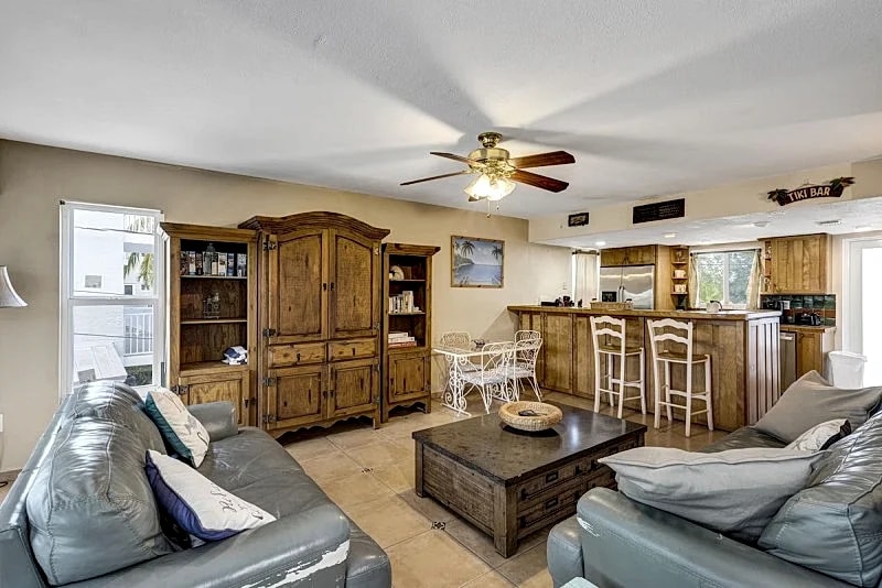 Lagoon Front 3 Bedroom and Den, 4 Balcony, 3 Bathroom, 3 story Resort Townhouse