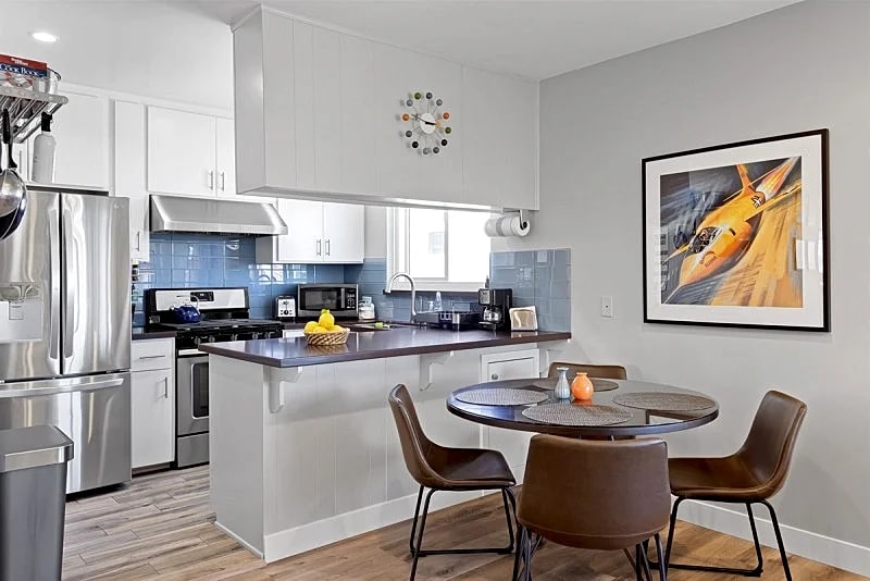 Charming Hermosa Beach Retreat – Cozy 2-Bedroom Escape with A/C and Garage in Hermosa Beach, California, United States — photo 5