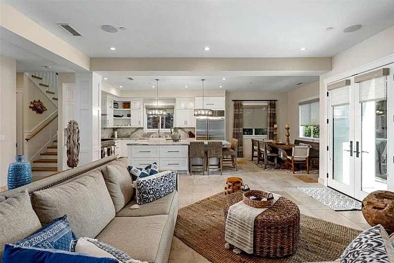 706 Catalina Beautiful Executive Townhome With AC In South Redondo Beach! in Redondo Beach, California, United States — photo 4