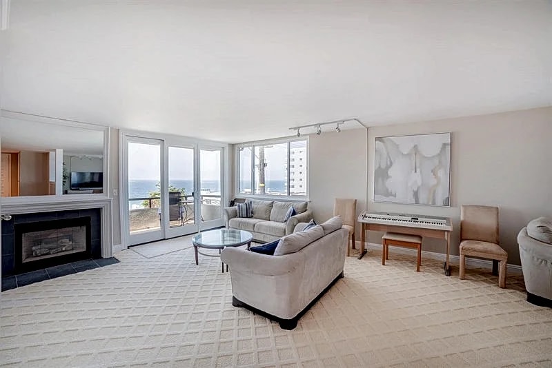 1007 Catalina Incredible Ocean View Condo In Beautiful South Redondo Beach! in Redondo Beach, California, United States — photo 2