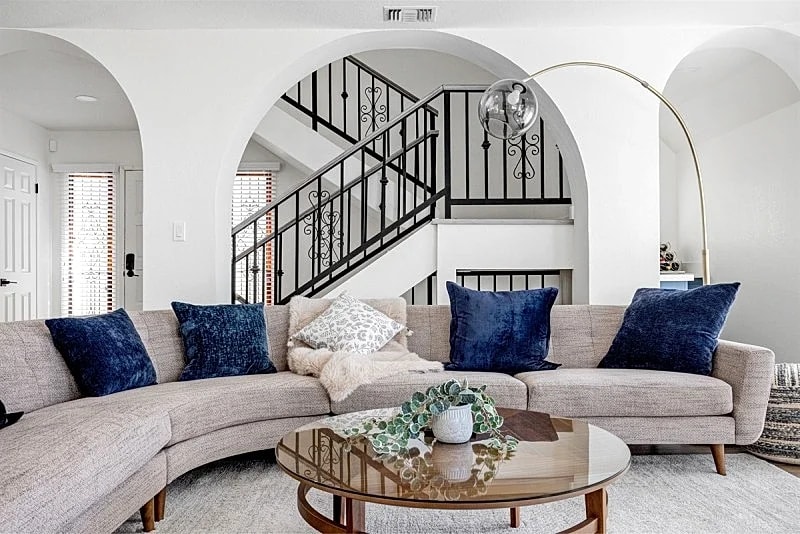 Fully Furnished 3-Bed Ocean View Townhome Steps from the Beach in Redondo in Redondo Beach, California, United States — photo 5