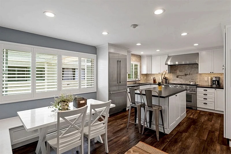 Steps to the Ocean – Spacious 3BR Townhome with Private Yard in South Redondo Beach in Redondo Beach, California, United States — photo 2