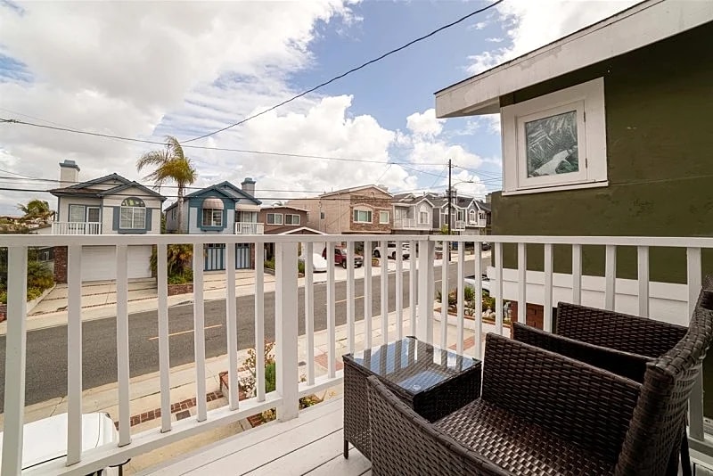 Modern 3-Bedroom Coastal Getaway with Outdoor Dining in Prime Redondo Beach Location in Redondo Beach, California, United States — photo 4