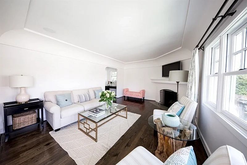 Bright & Stylish 2-Bed Hermosa Beach Rental with Ocean View Deck - SCVR